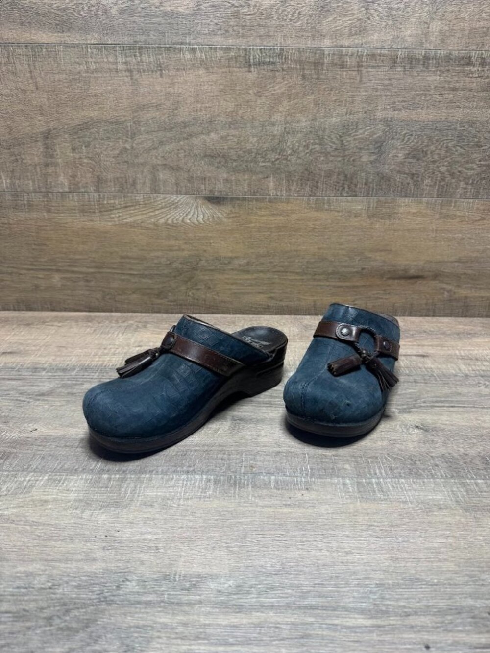 Dansko shandi Blue Suede Clogs with Tassel Detailing Women's Size EU 38